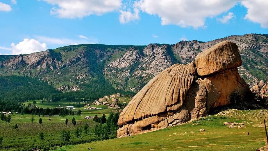 Улаанбаатар ба Тэрэлжийн 5 өдрийн аялал 4